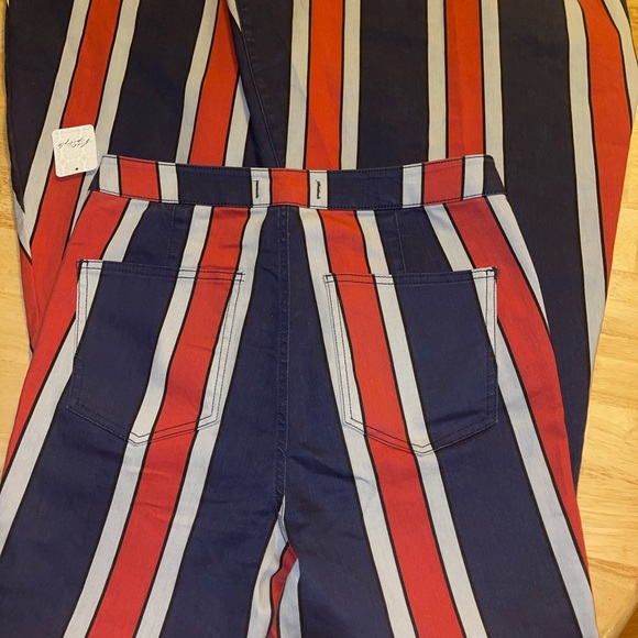 Free people Just Float On Printed Flare Jeans $98 - Picture 8 of 11